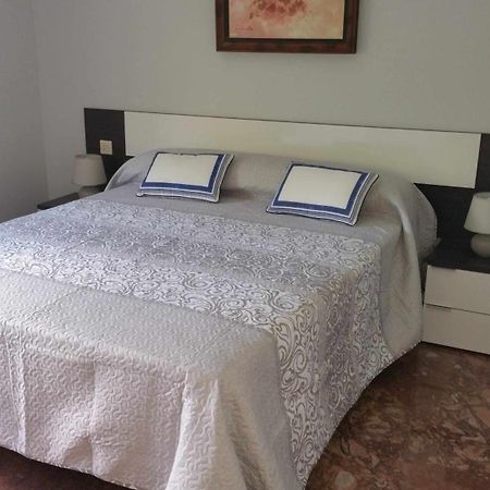 Apartament Sauces Parking Gratis Climatizado Jaén Zewnętrze zdjęcie