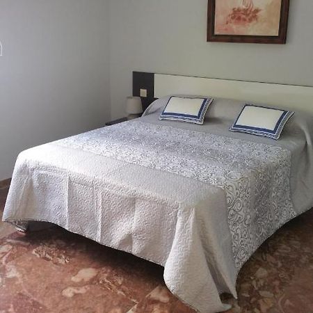Apartament Sauces Parking Gratis Climatizado Jaén Zewnętrze zdjęcie